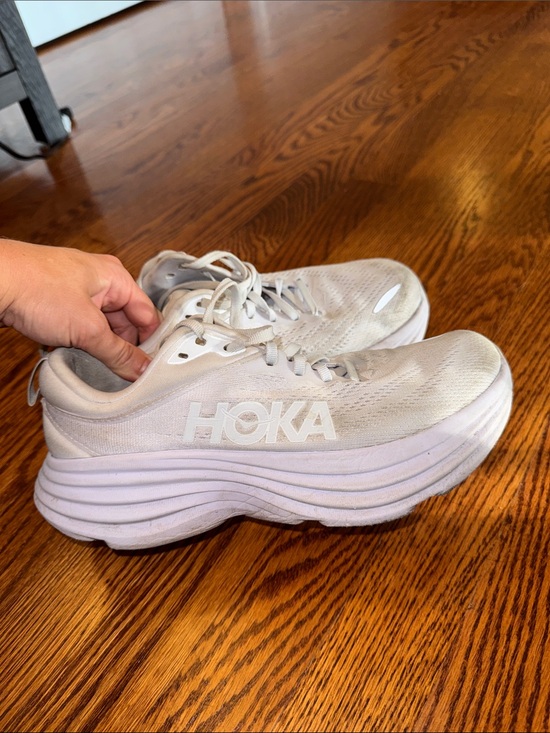 Hoka Shoes - Hoka White Bondi 8 Running Shoes